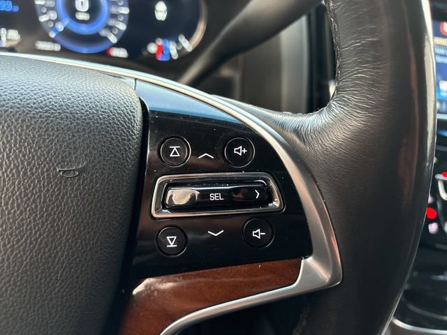 Used 2019 Cadillac Escalade Premium Luxury image 16