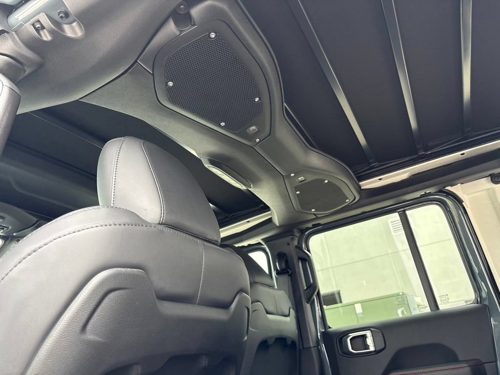 New 2026 Jeep Wrangler Unlimited Rubicon AWD/4WD image 18