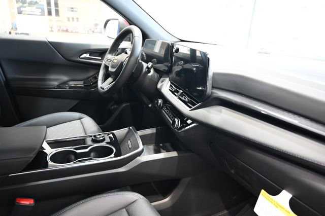 New 2026 Chevrolet Equinox LT FWD image 13