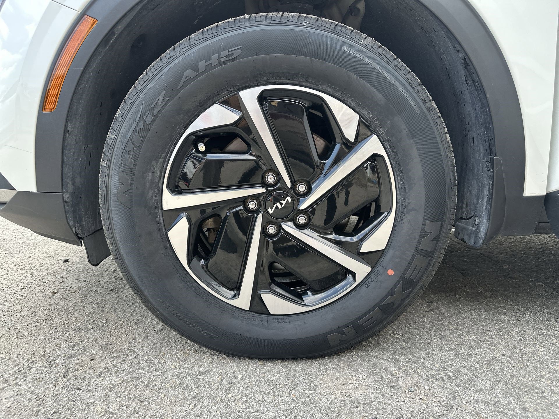 Certified 2023 Kia Sportage LX AWD/4WD image 18