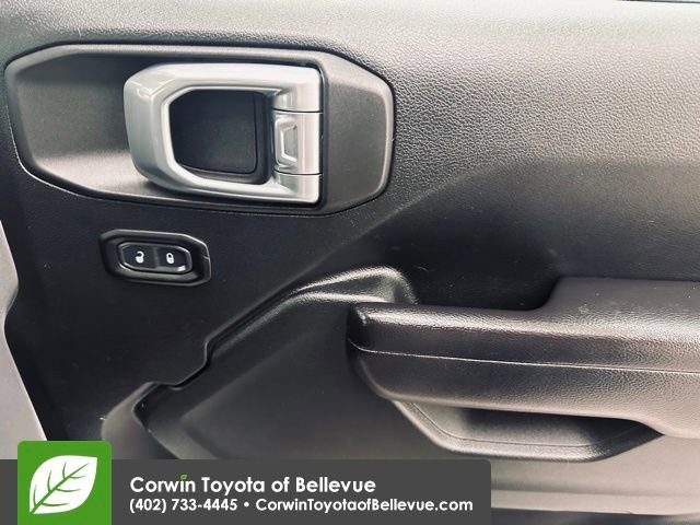 Used 2021 Jeep Wrangler Unlimited Islander image 12