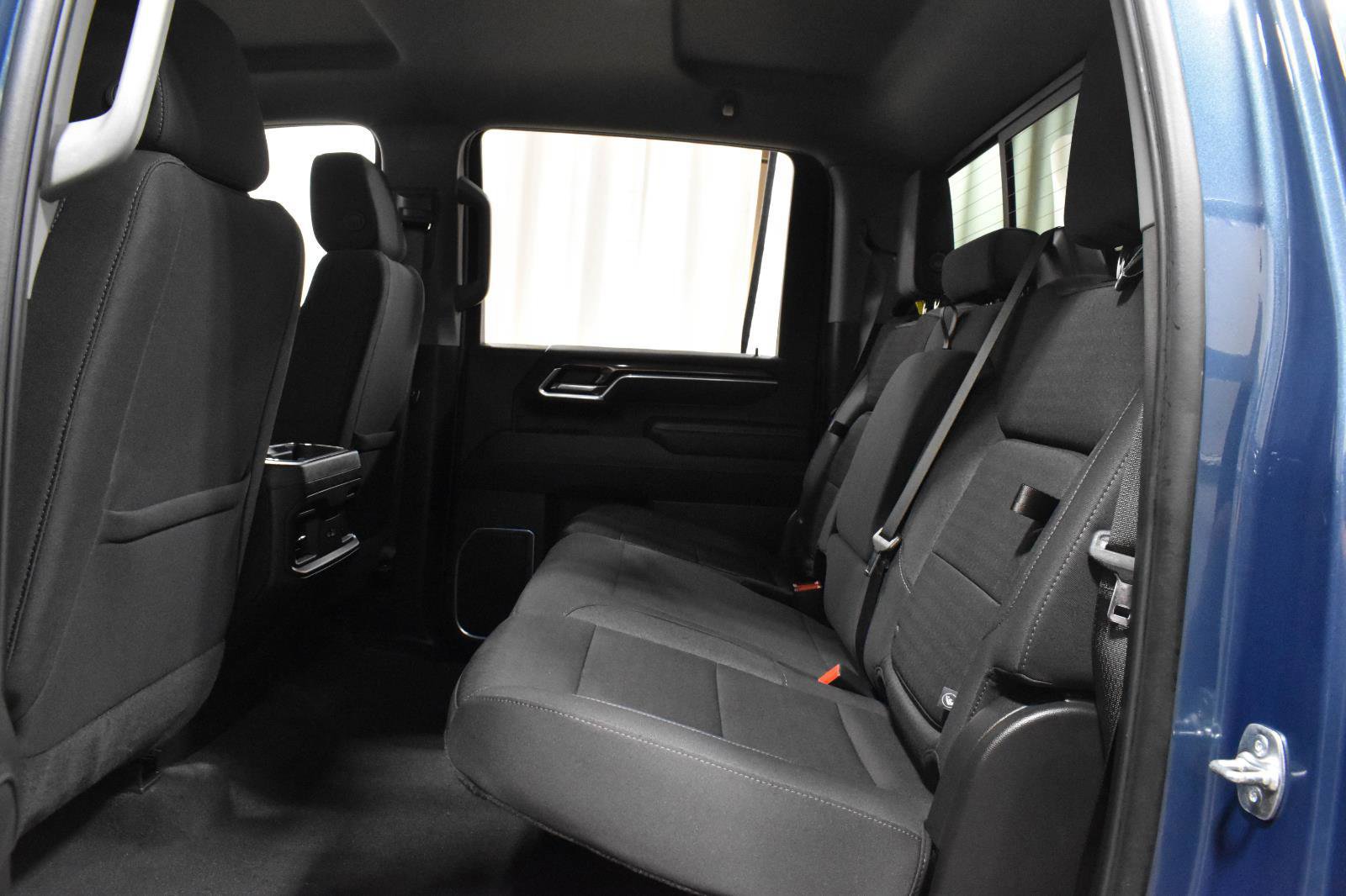 Used 2025 Chevrolet Silverado 2500 LT w/ All Star Edition AWD/4WD image 8