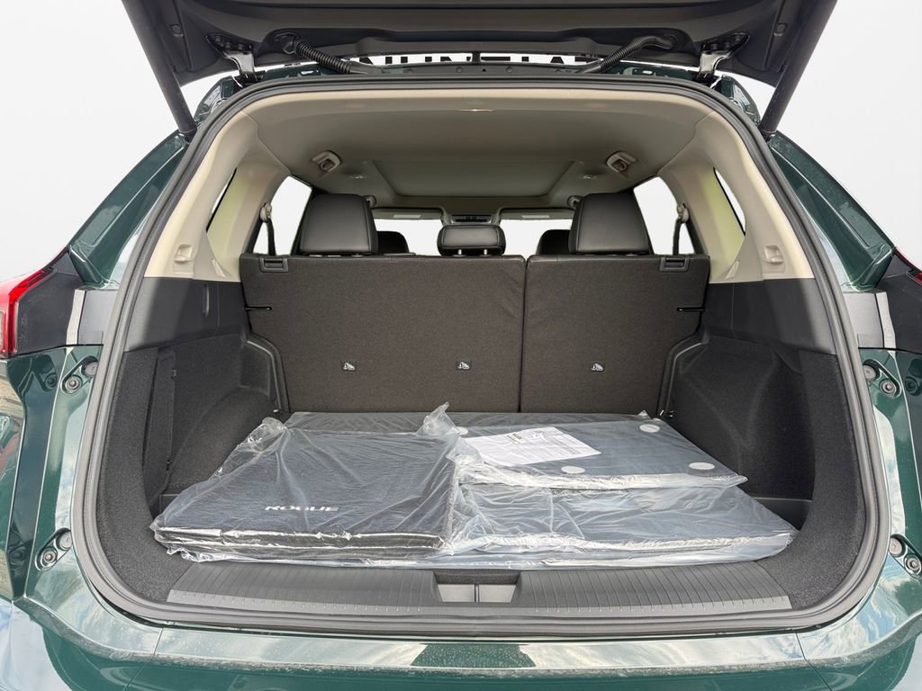 New 2026 Nissan Rogue Dark Armor image 18
