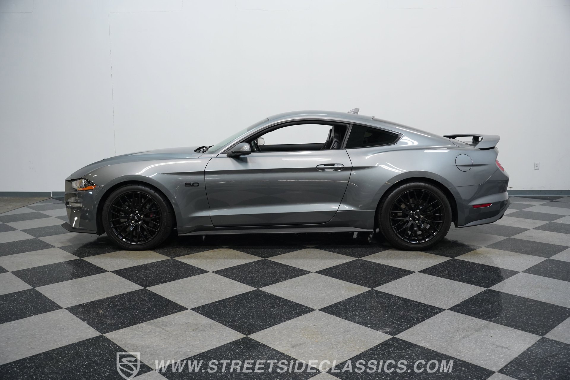 Used 2022 Ford Mustang GT Premium w/ GT Performance Package image 2