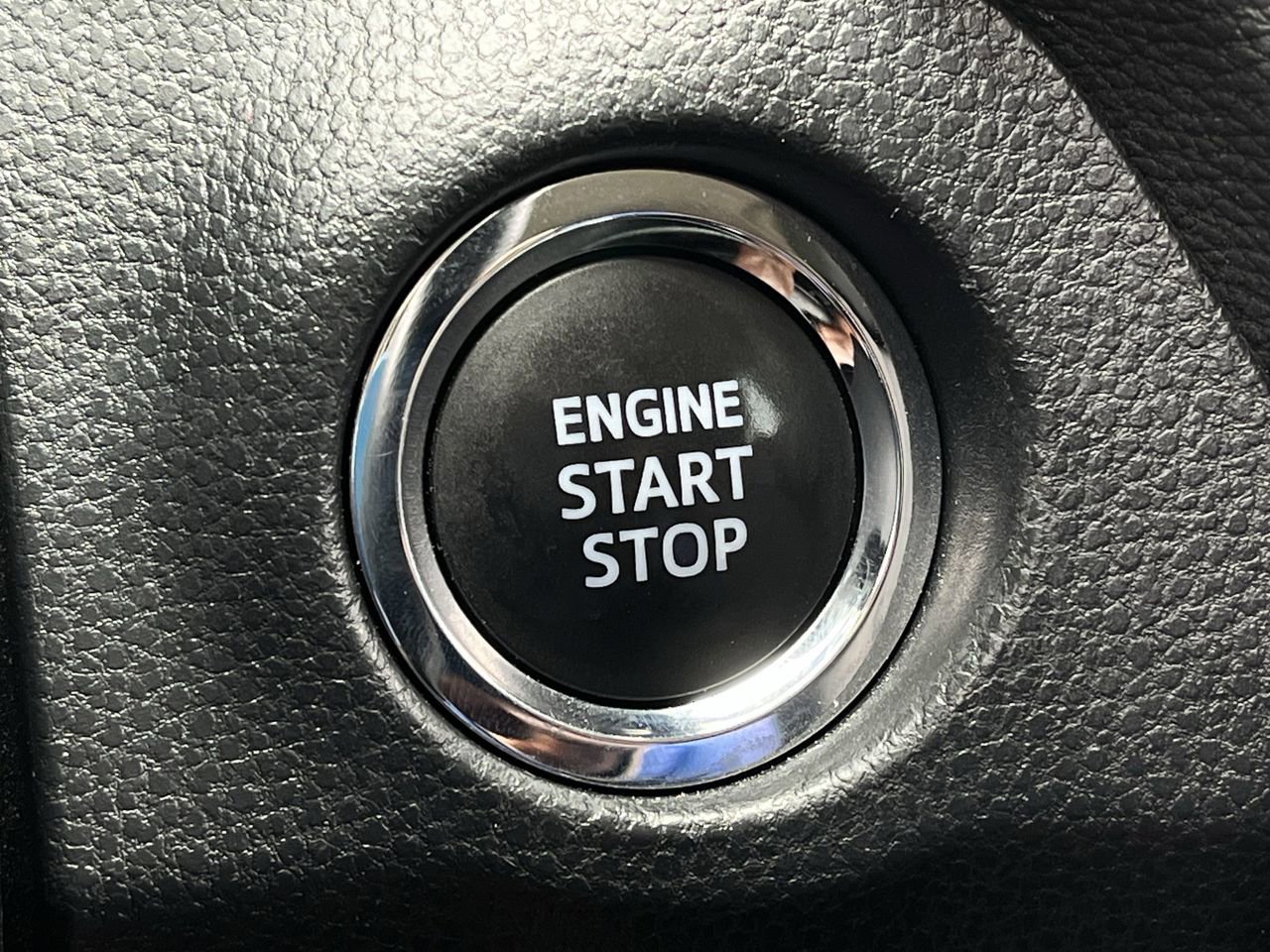 Used 2023 Toyota RAV4 XLE FWD image 19