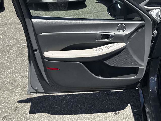 Used 2023 Hyundai Sonata SEL w/ Cargo Package FWD image 14
