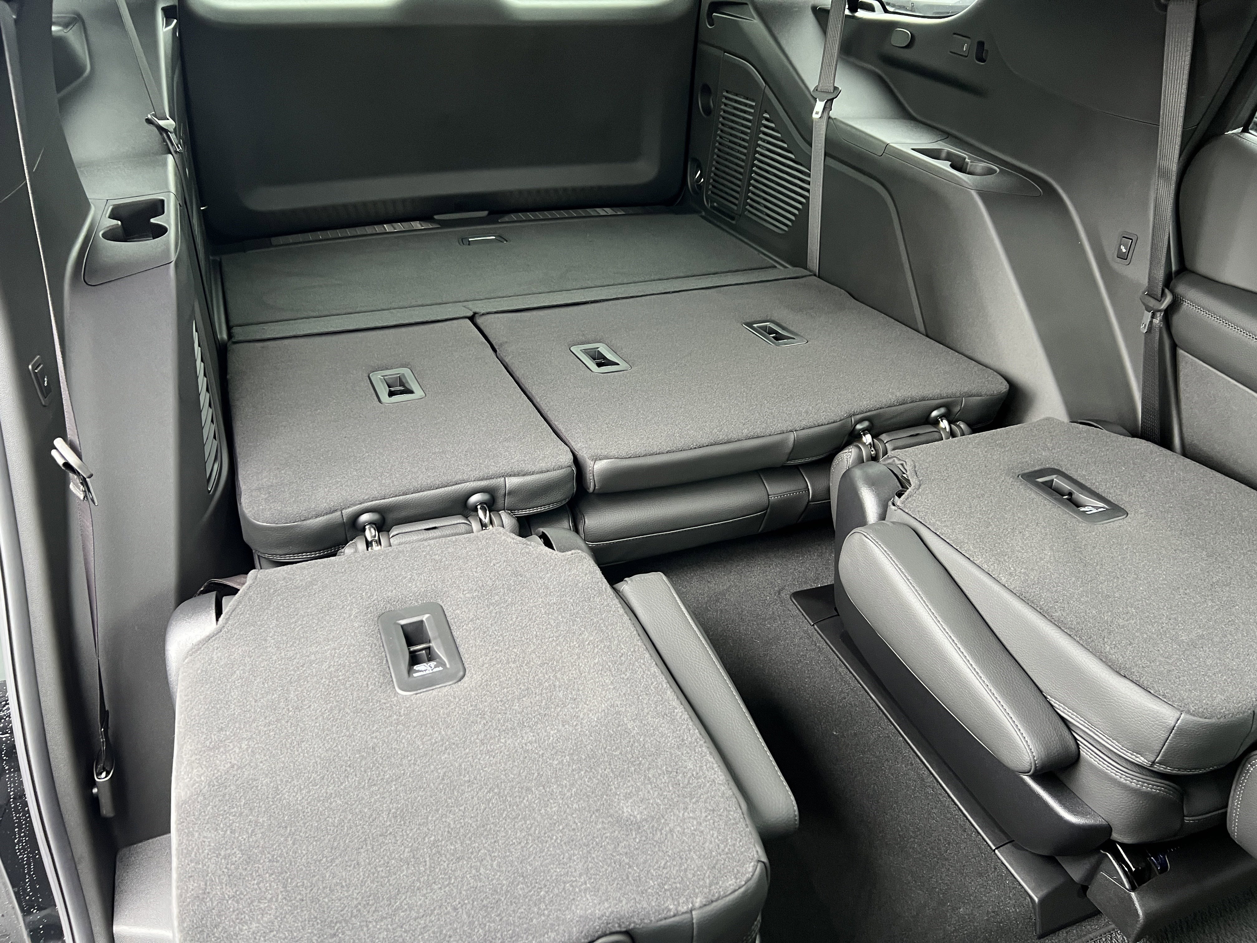 New 2026 GMC Yukon Denali w/ Sun & Power Step Package image 22