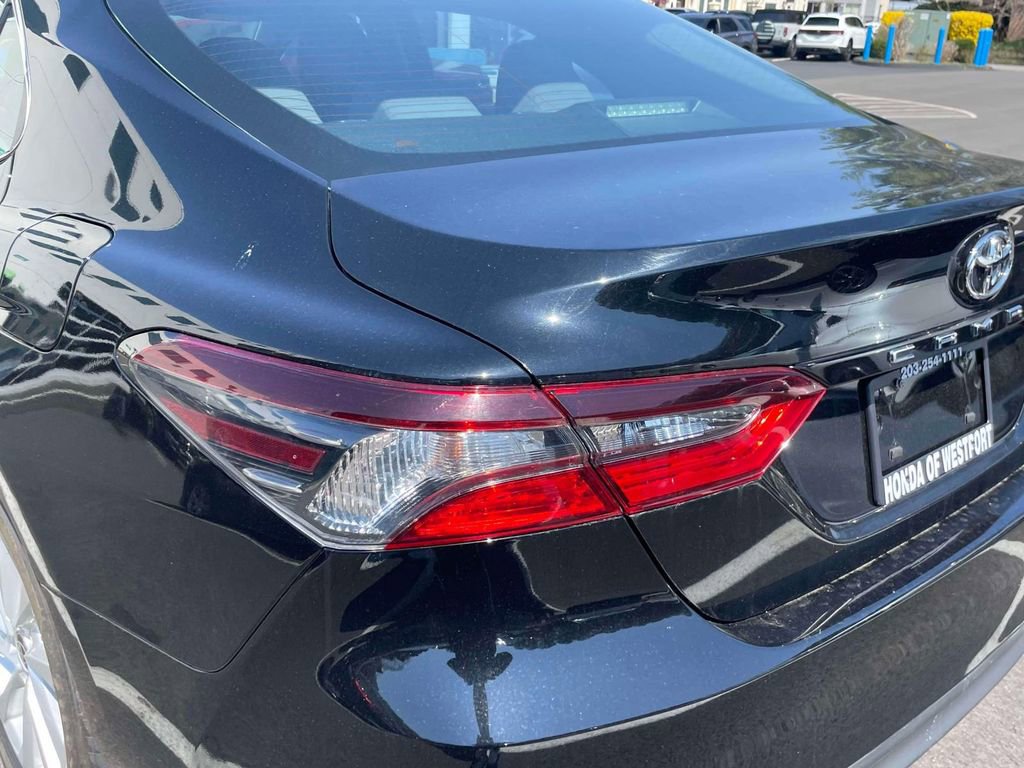 Used 2021 Toyota Camry LE w/ Convenience Package image 11