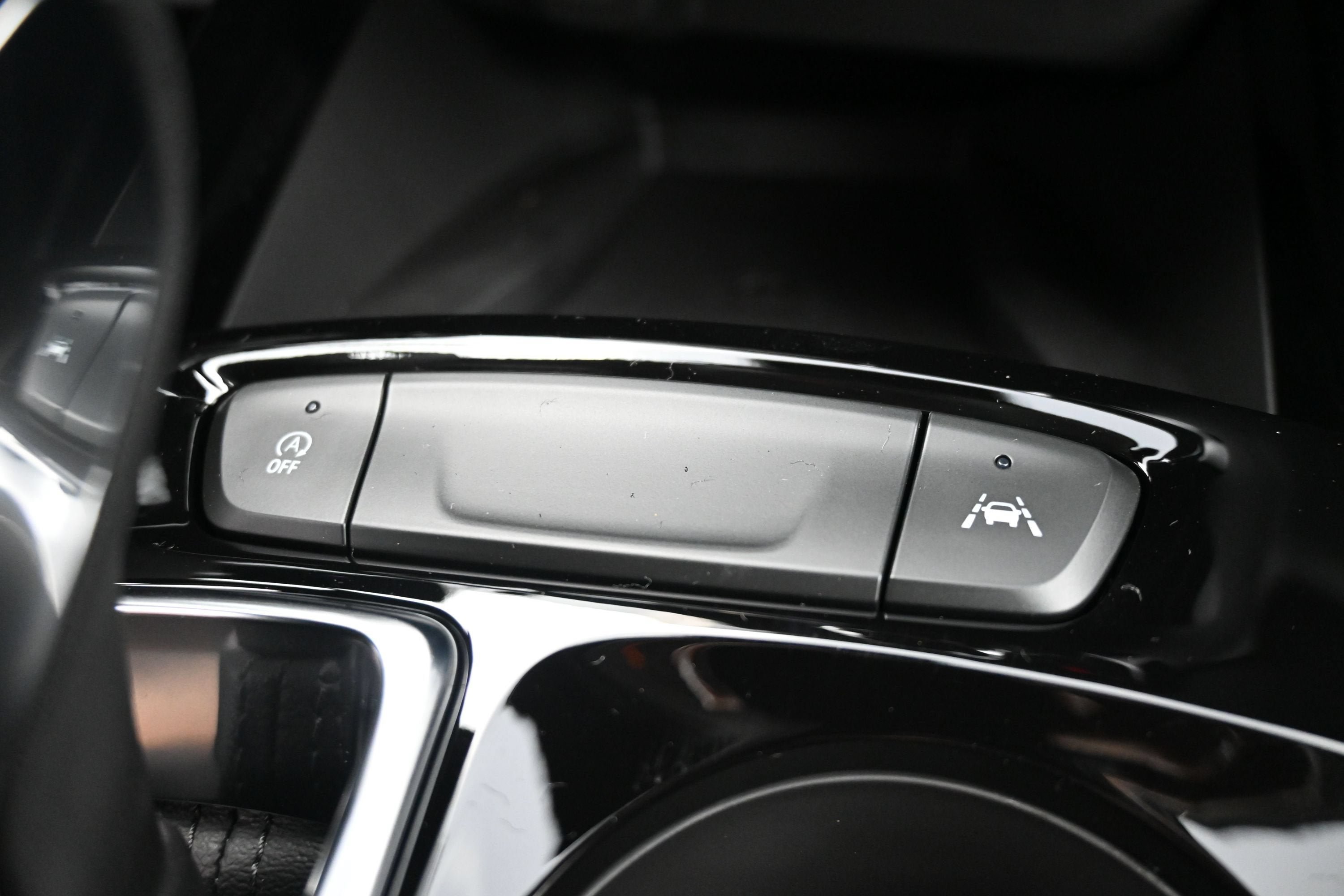 New 2026 Chevrolet Trax LT w/ Sunroof Package FWD image 23