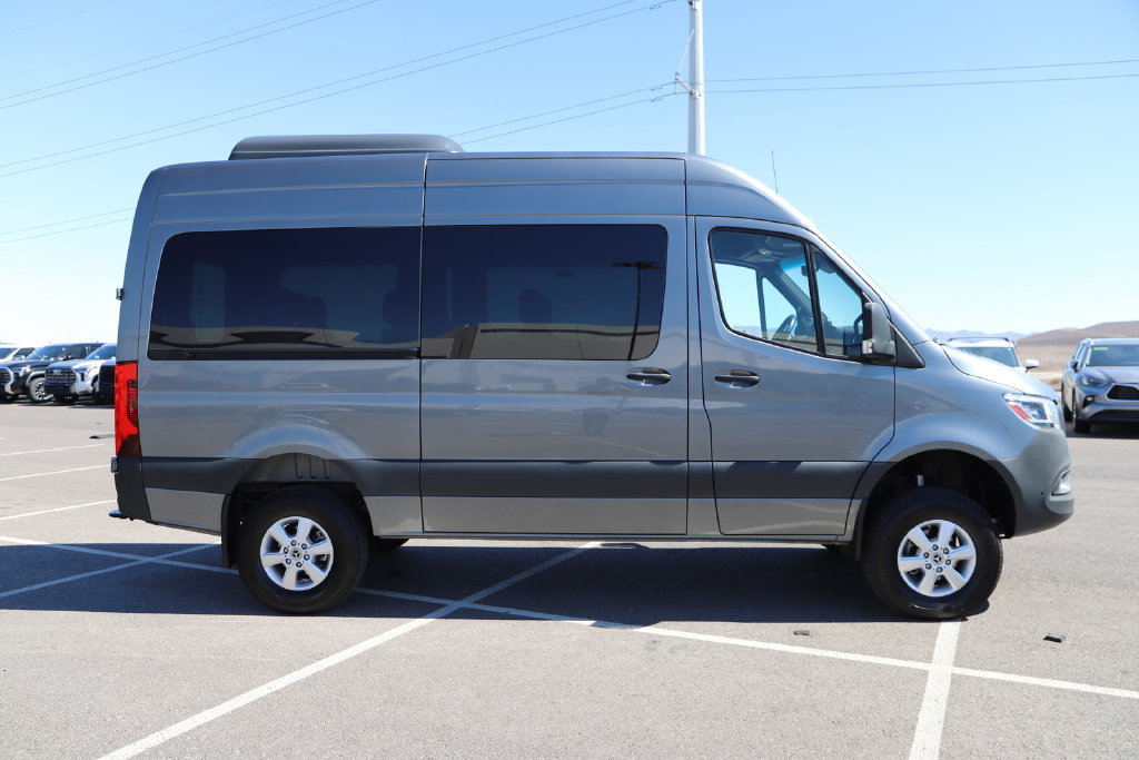 Used 2023 Mercedes-Benz Sprinter 2500 image 9