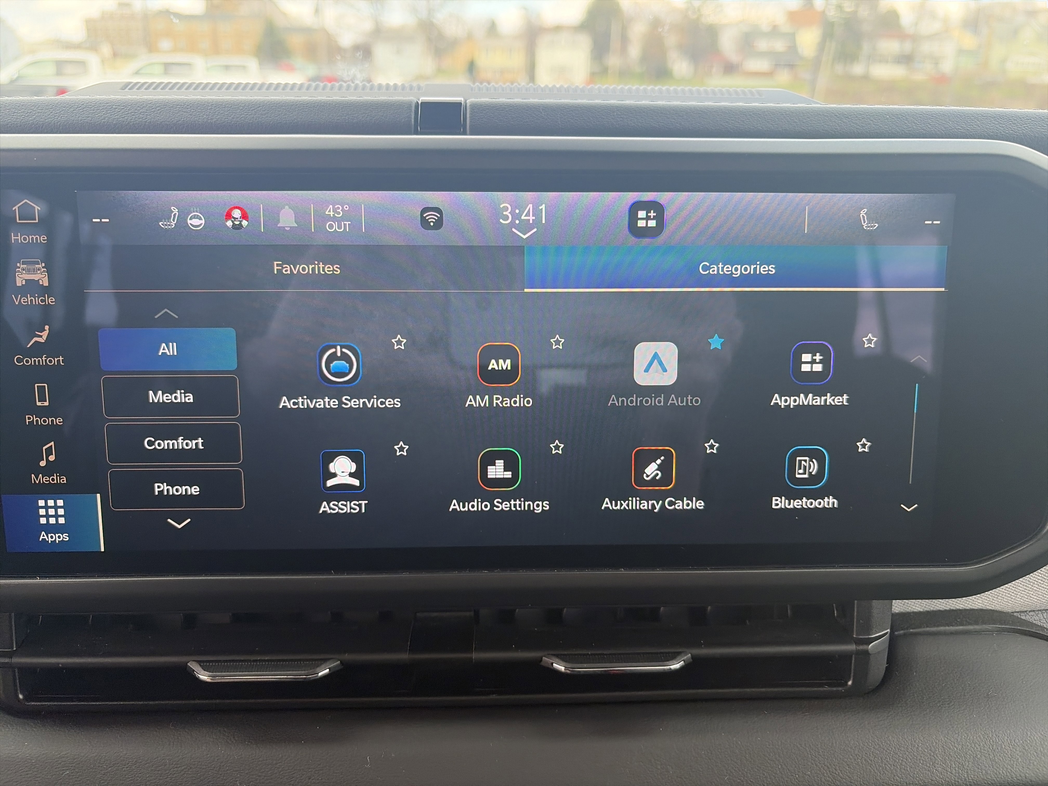 Used 2025 Jeep Wrangler Sahara image 25