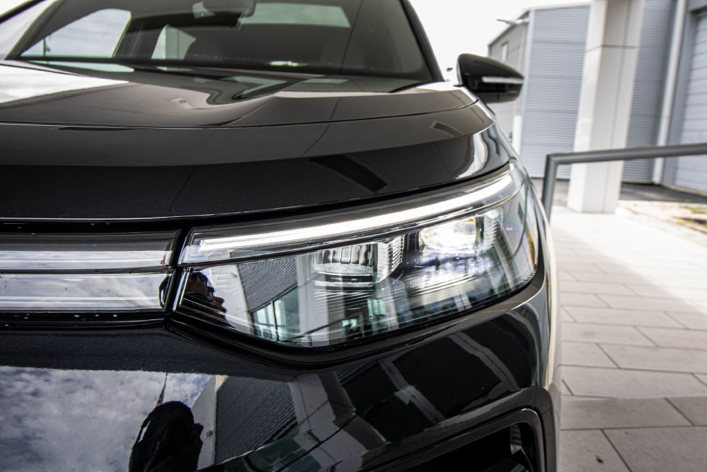 New 2026 Volkswagen Tiguan SE R-Line FWD image 7