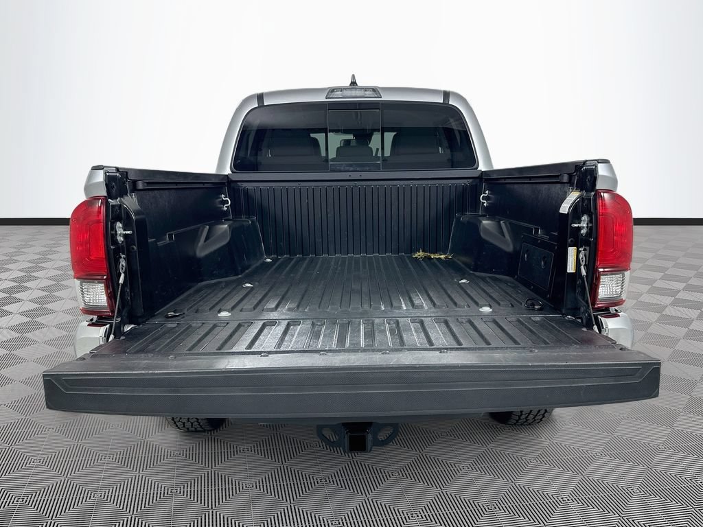 Used 2023 Toyota Tacoma SR5 w/ Black Out Package (TMS) AWD/4WD image 14