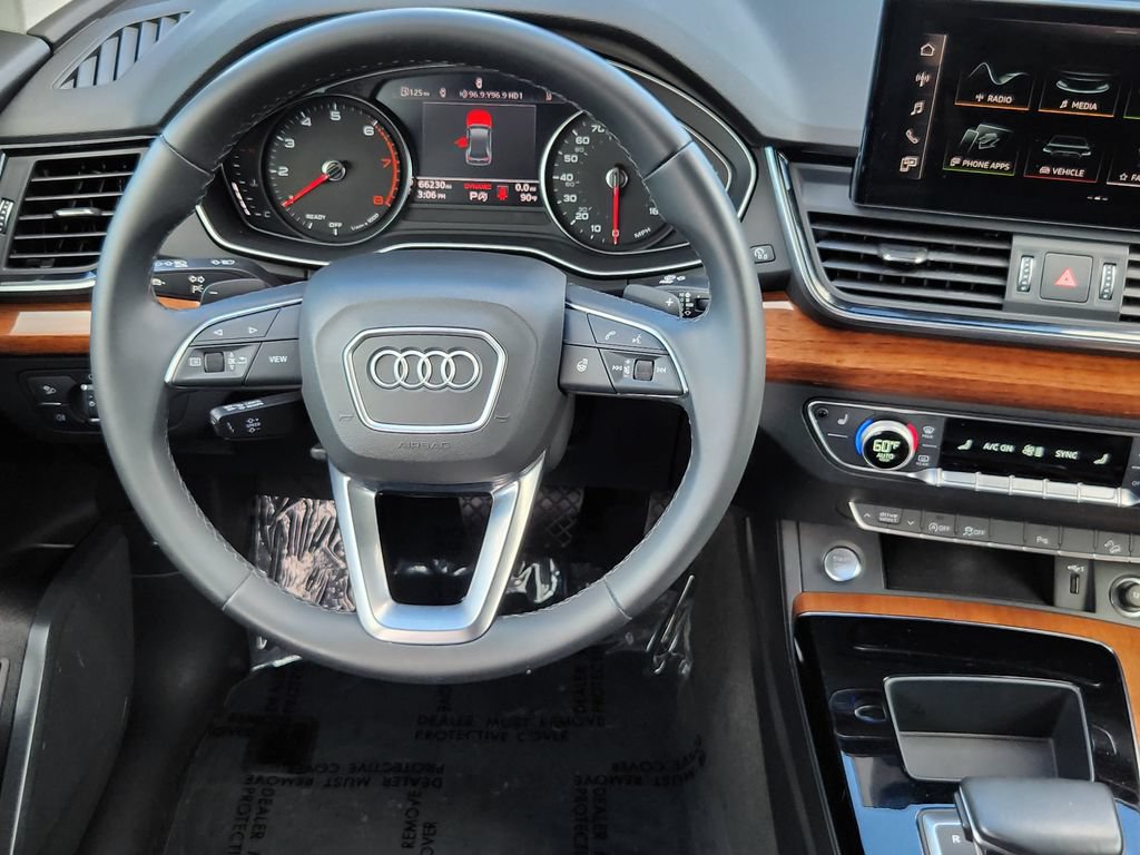 Used 2022 Audi Q5 2.0T Premium AWD/4WD image 3