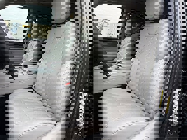 Used 2024 Jeep Wagoneer L Series III w/ Premium Group I image 25