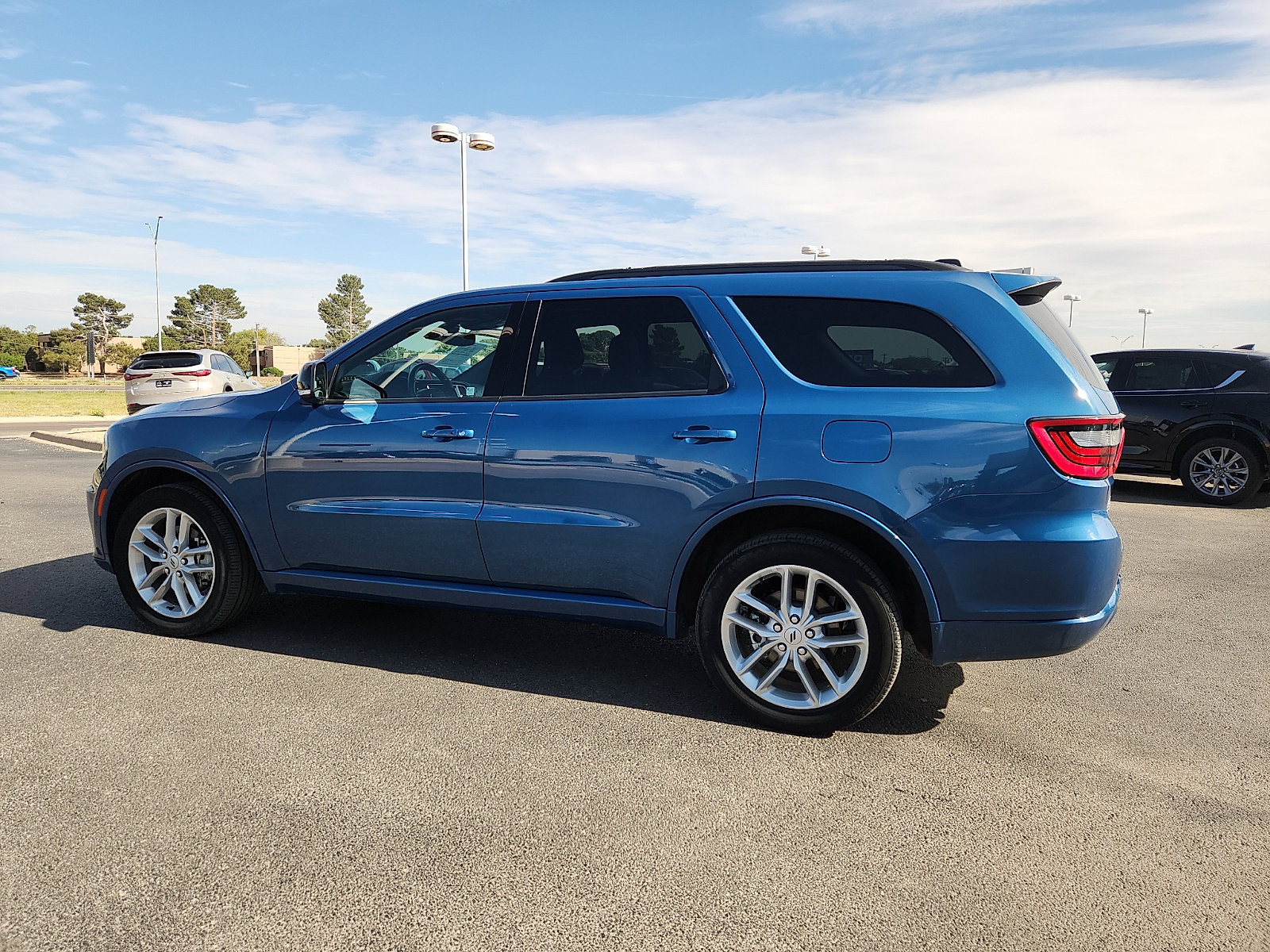 Used 2025 Dodge Durango GT AWD/4WD image 4