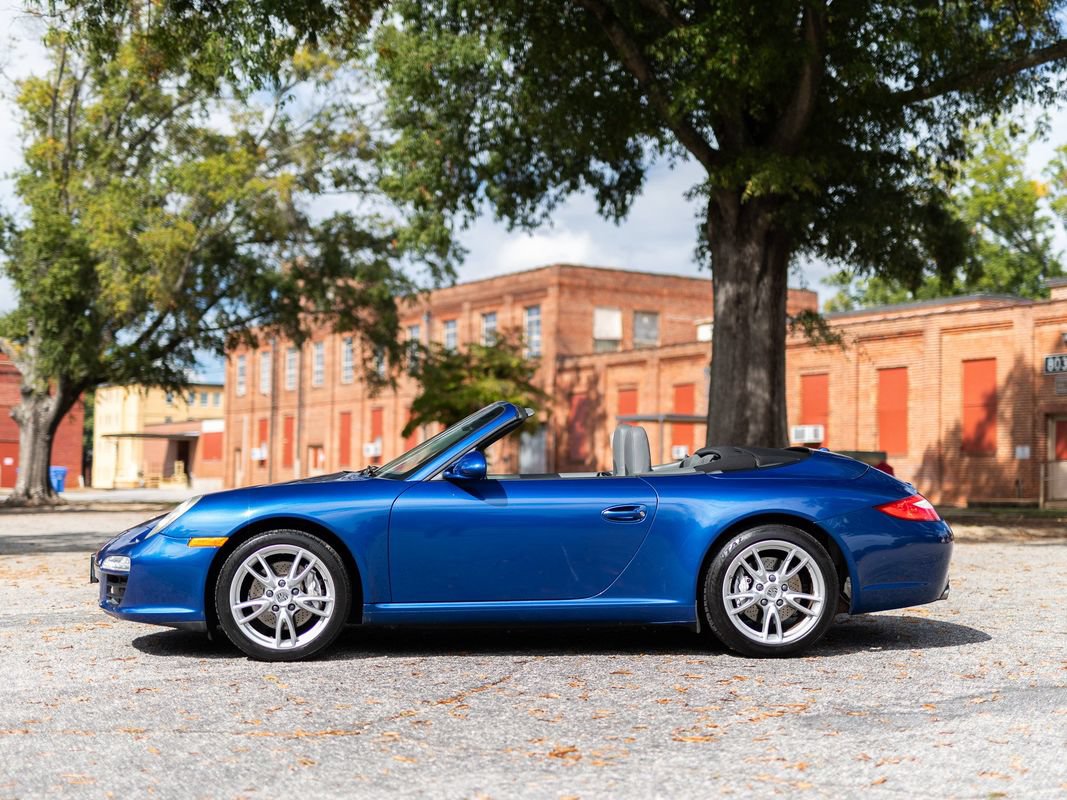Used 2009 Porsche 911 Carrera RWD image 11