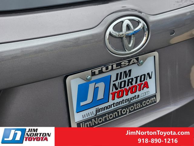 Used 2019 Toyota Highlander XLE image 12