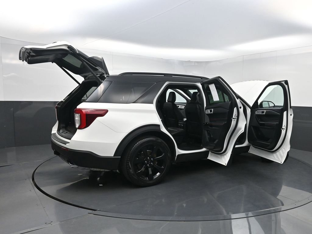 Used 2023 Ford Explorer ST-Line w/ Class IV Trailer Tow Package RWD image 41