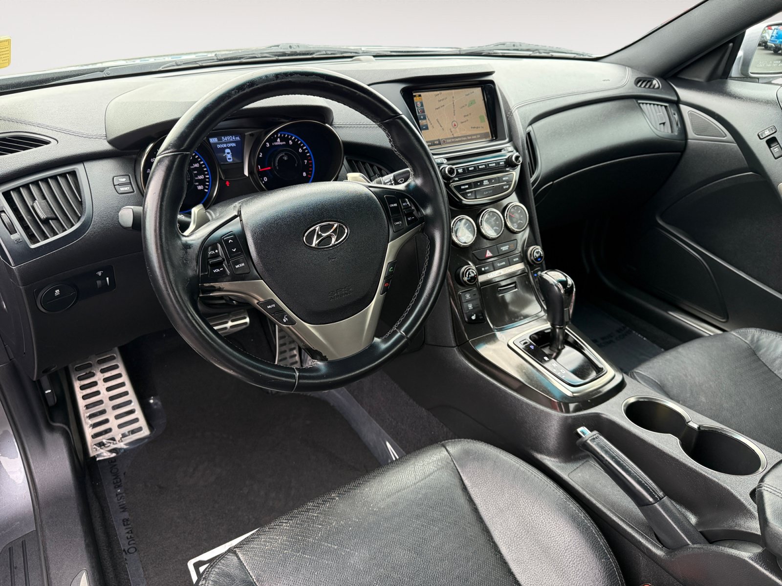 Used 2016 Hyundai Genesis Coupe 3.8 RWD image 15