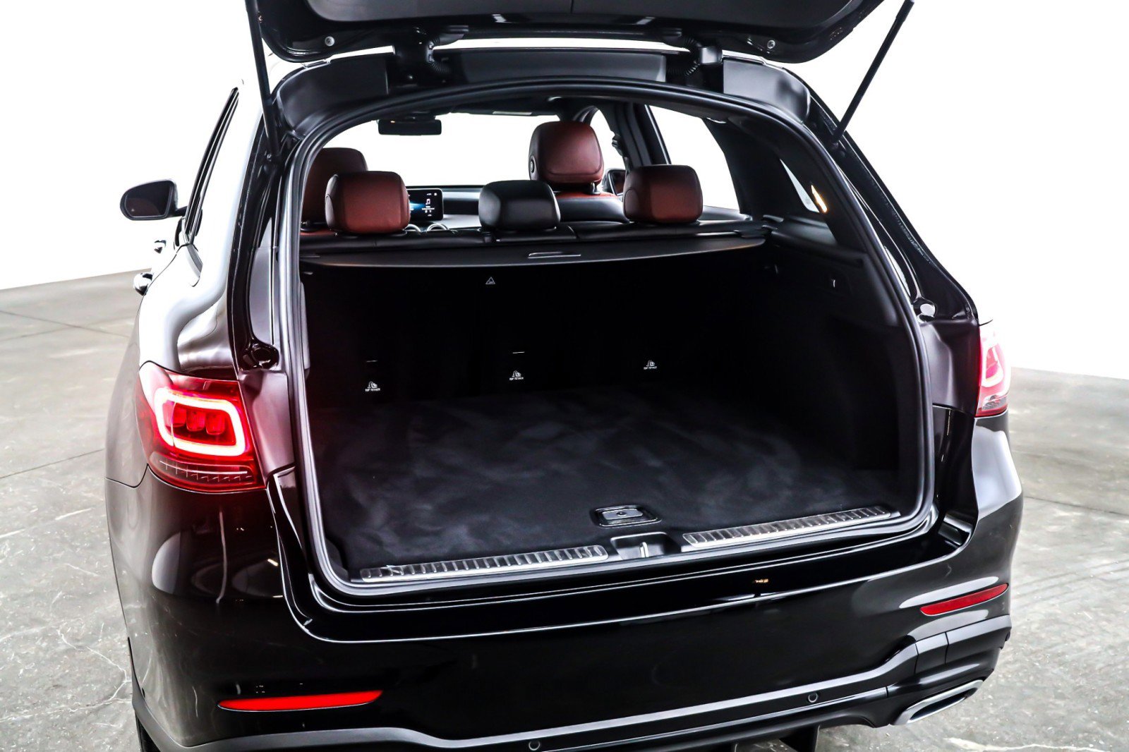 Used 2022 Mercedes-Benz GLC 300 image 23