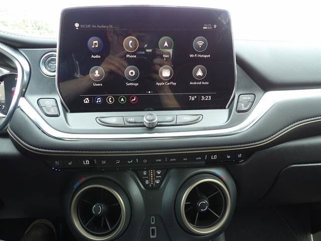 Certified 2024 Chevrolet Blazer Premier w/ Enhanced Convenience Package AWD/4WD image 23