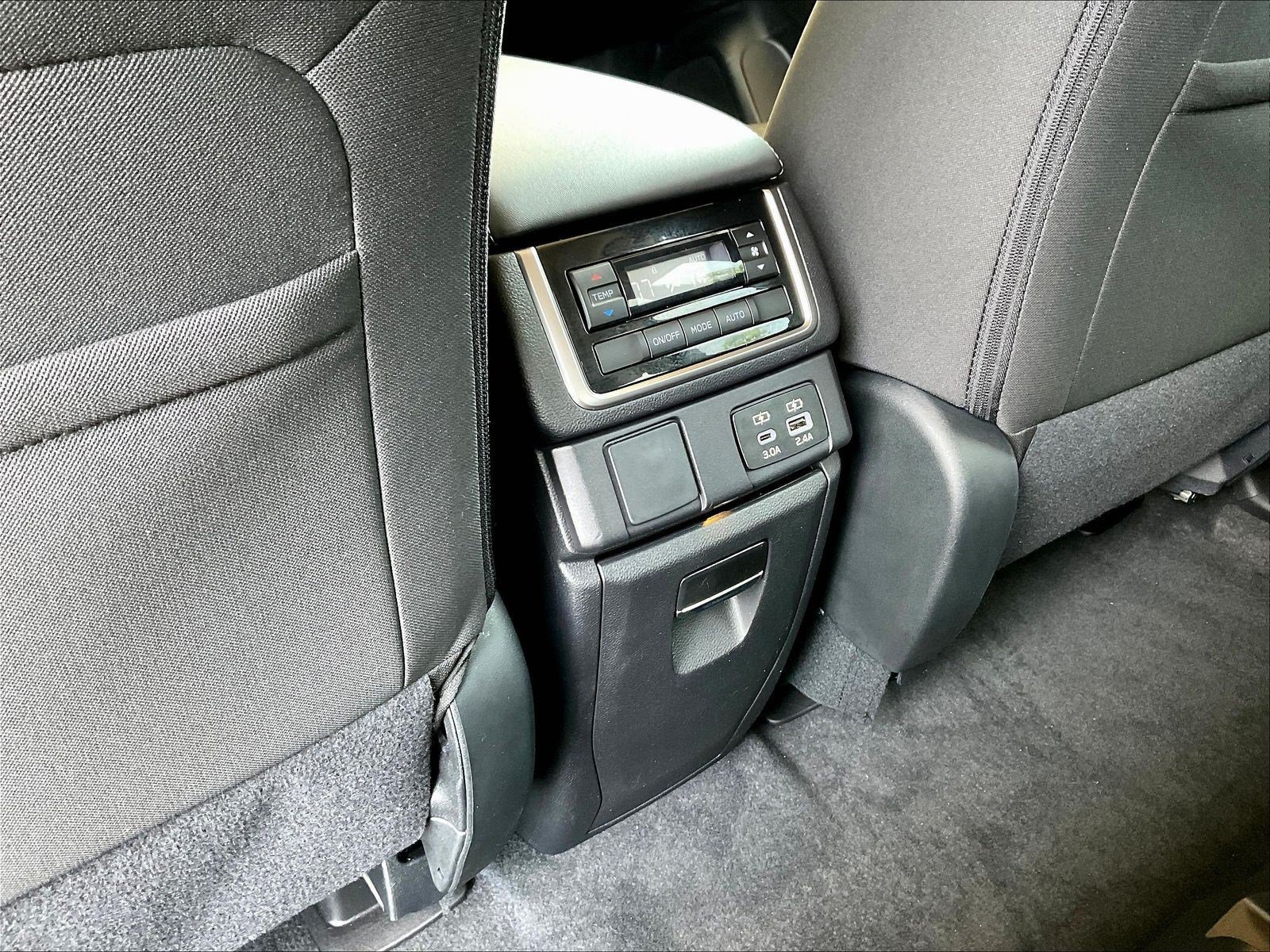 Used 2024 Subaru Ascent Premium w/ Convenience Package AWD/4WD image 17