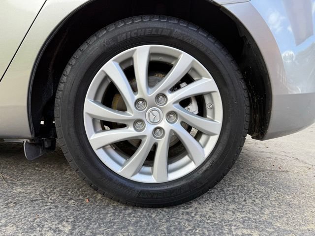 Used 2012 MAZDA MAZDA3 i Touring FWD image 22