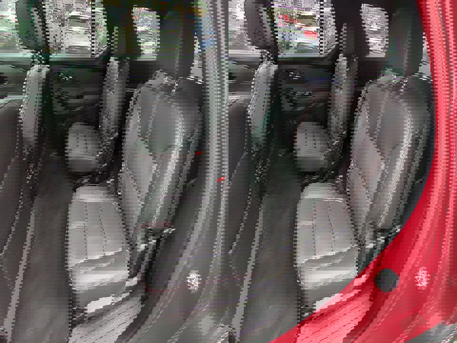 Certified 2023 Chevrolet Traverse RS image 26