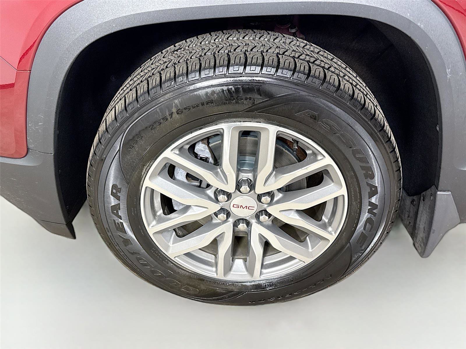Used 2018 GMC Acadia SLE w/ Driver Alert Package I AWD/4WD image 30