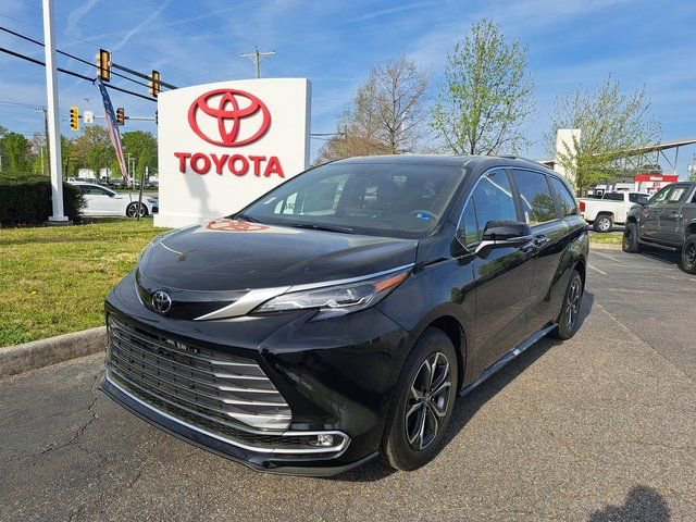 New 2026 Toyota Sienna Platinum image 2