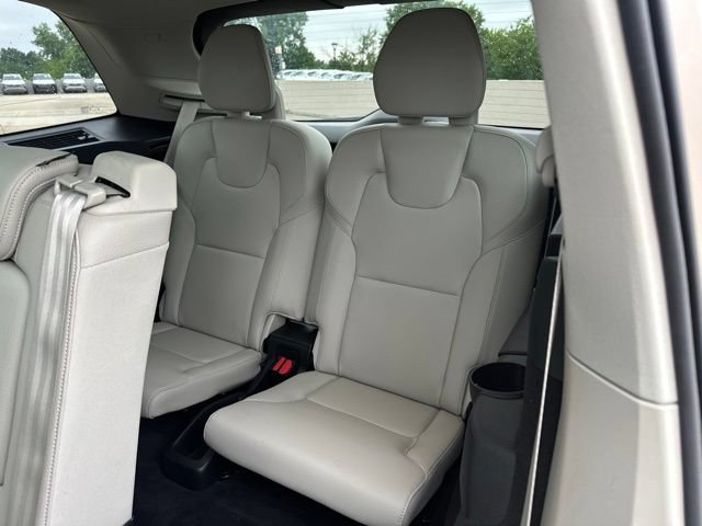 Certified 2023 Volvo XC90 B6 Plus AWD/4WD image 13