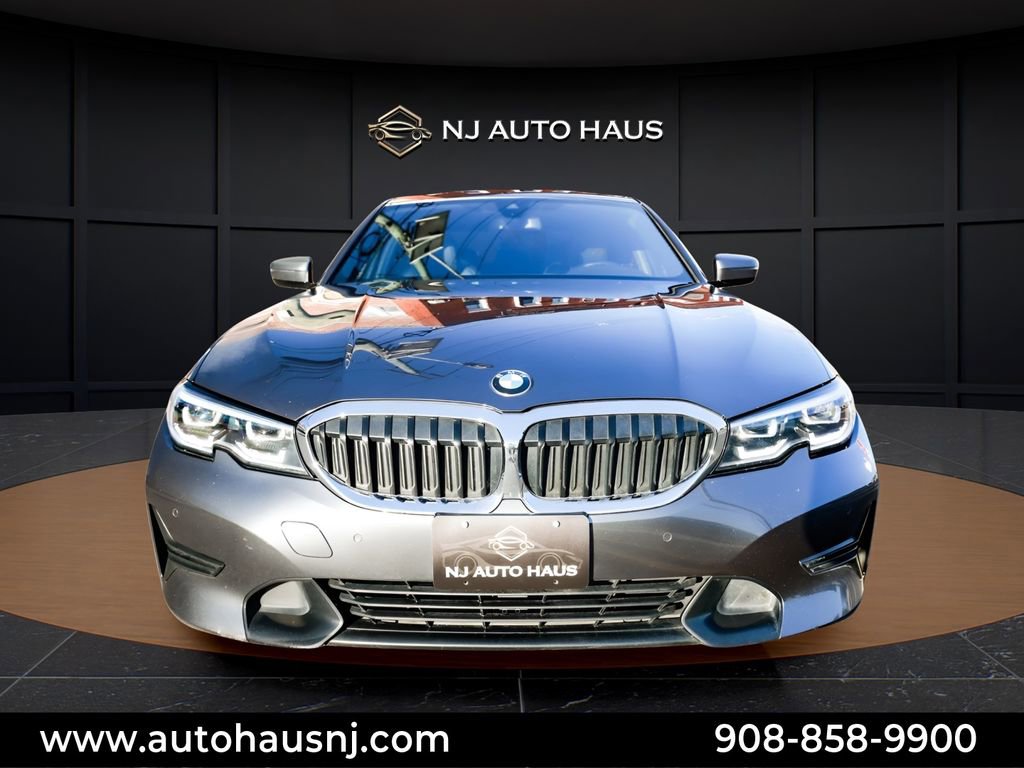 Used 2022 BMW 330i Sedan image 3