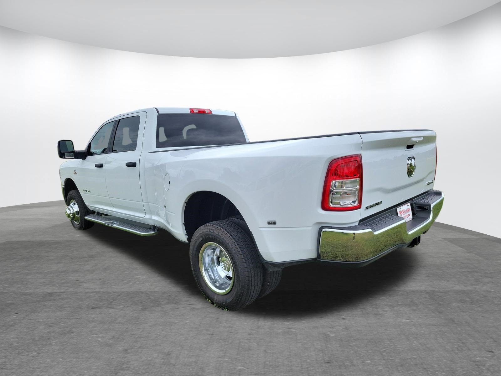 Used 2024 RAM 3500 Big Horn AWD/4WD image 7