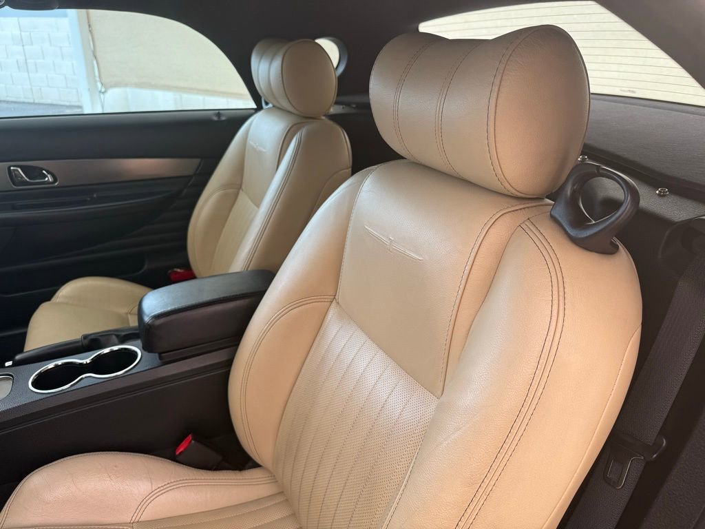 Used 2004 Ford Thunderbird image 17