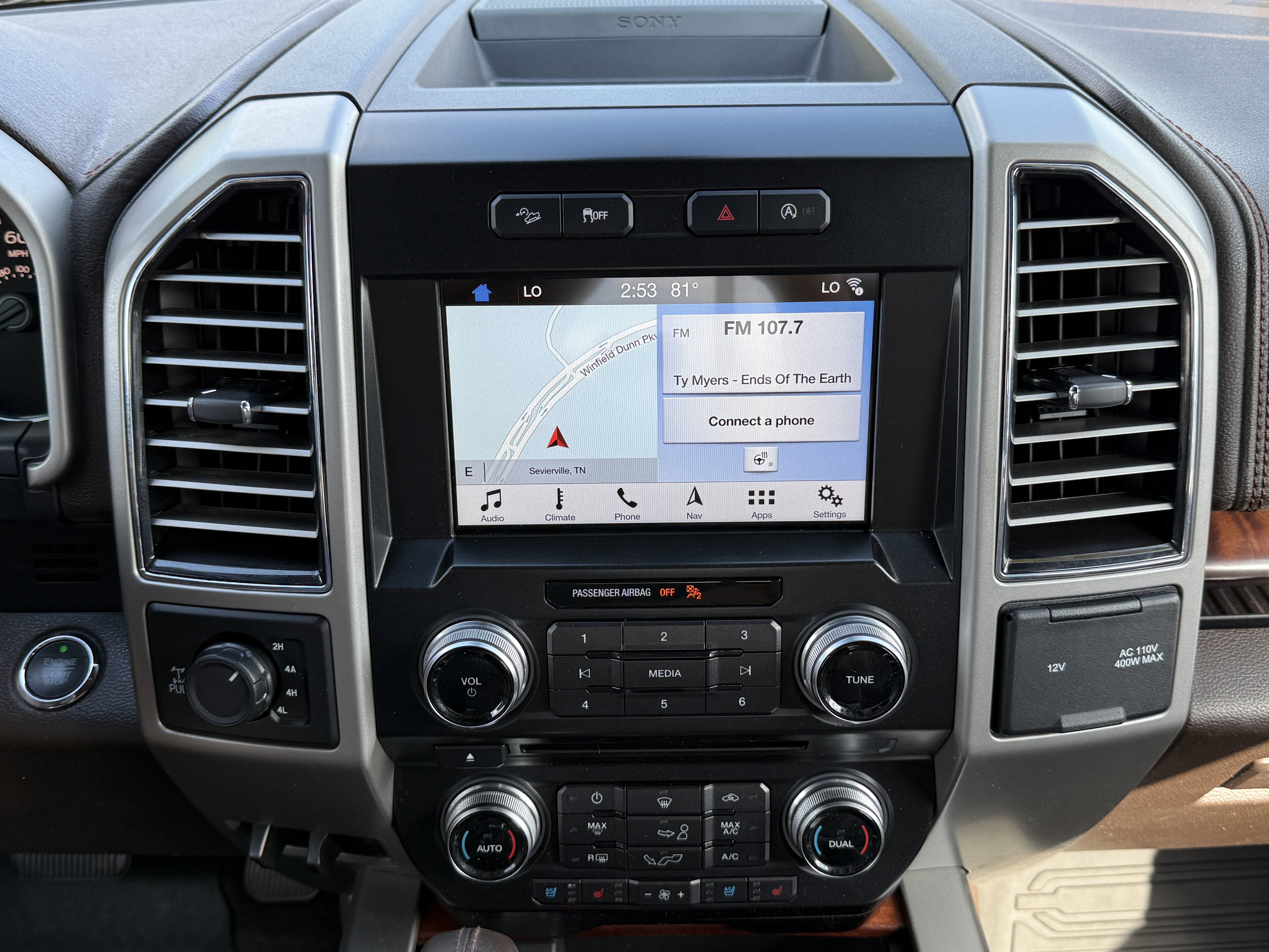 Used 2017 Ford F150 King Ranch w/ Equipment Group 601A Luxury AWD/4WD image 27