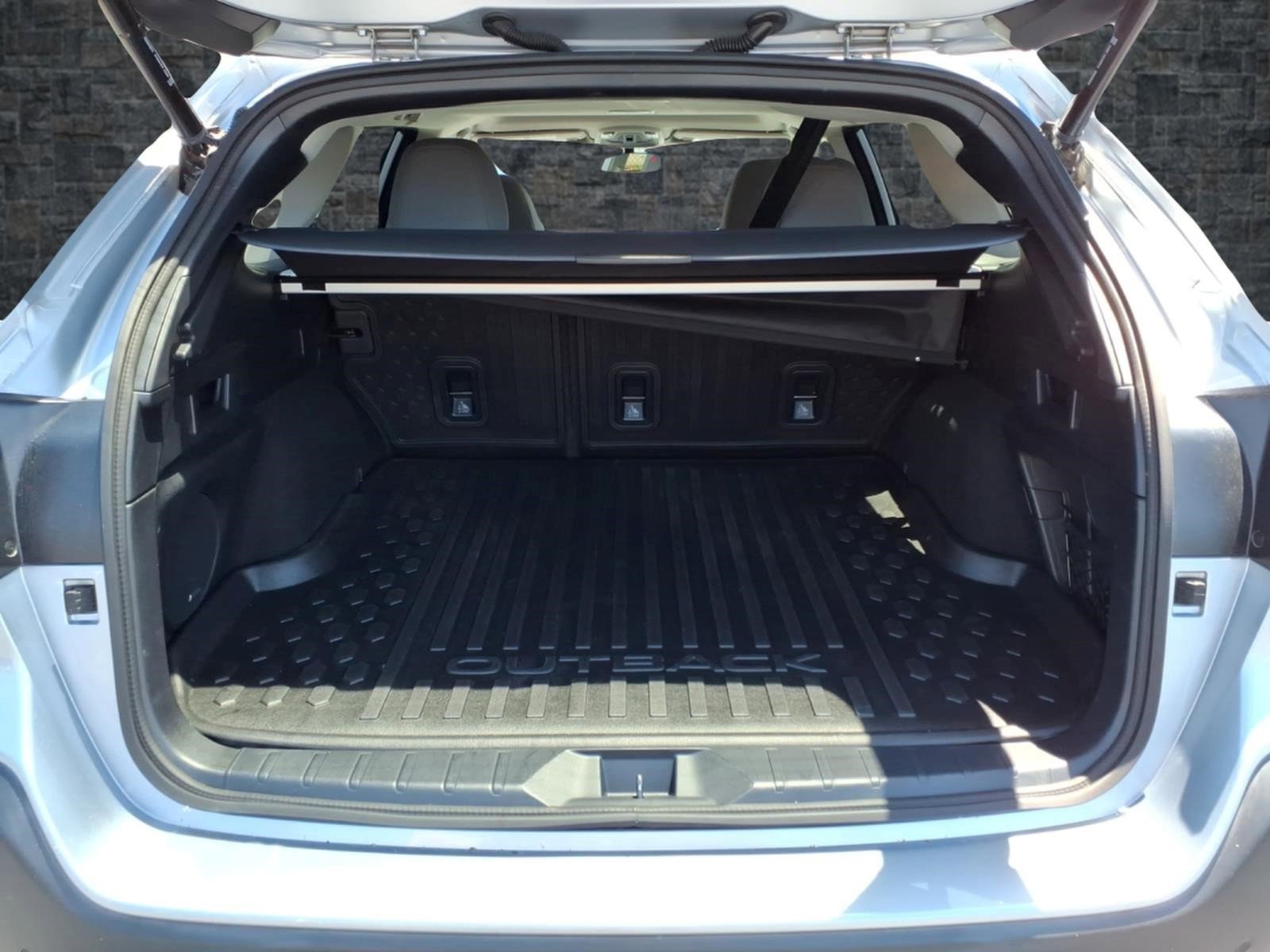 Certified 2023 Subaru Outback Limited AWD/4WD image 25