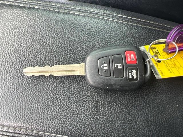 Used 2014 Toyota Corolla S FWD image 33