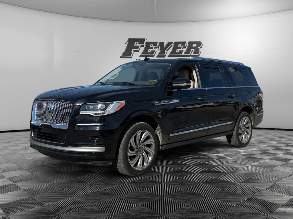 Used 2023 Lincoln Navigator L Reserve image 1