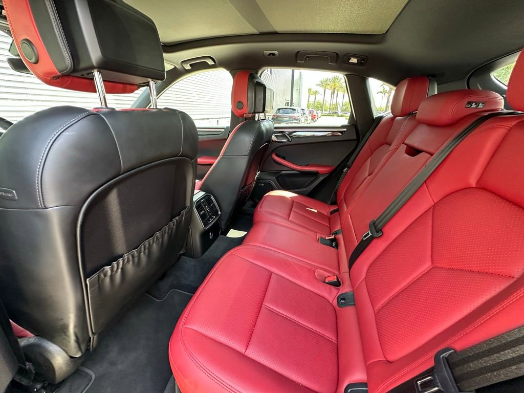 Certified 2021 Porsche Macan S AWD/4WD image 36