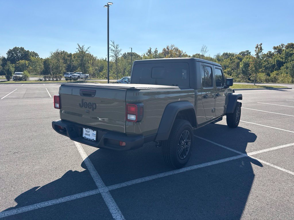 New 2026 Jeep Gladiator Sport w/ Dual Top Group AWD/4WD image 7