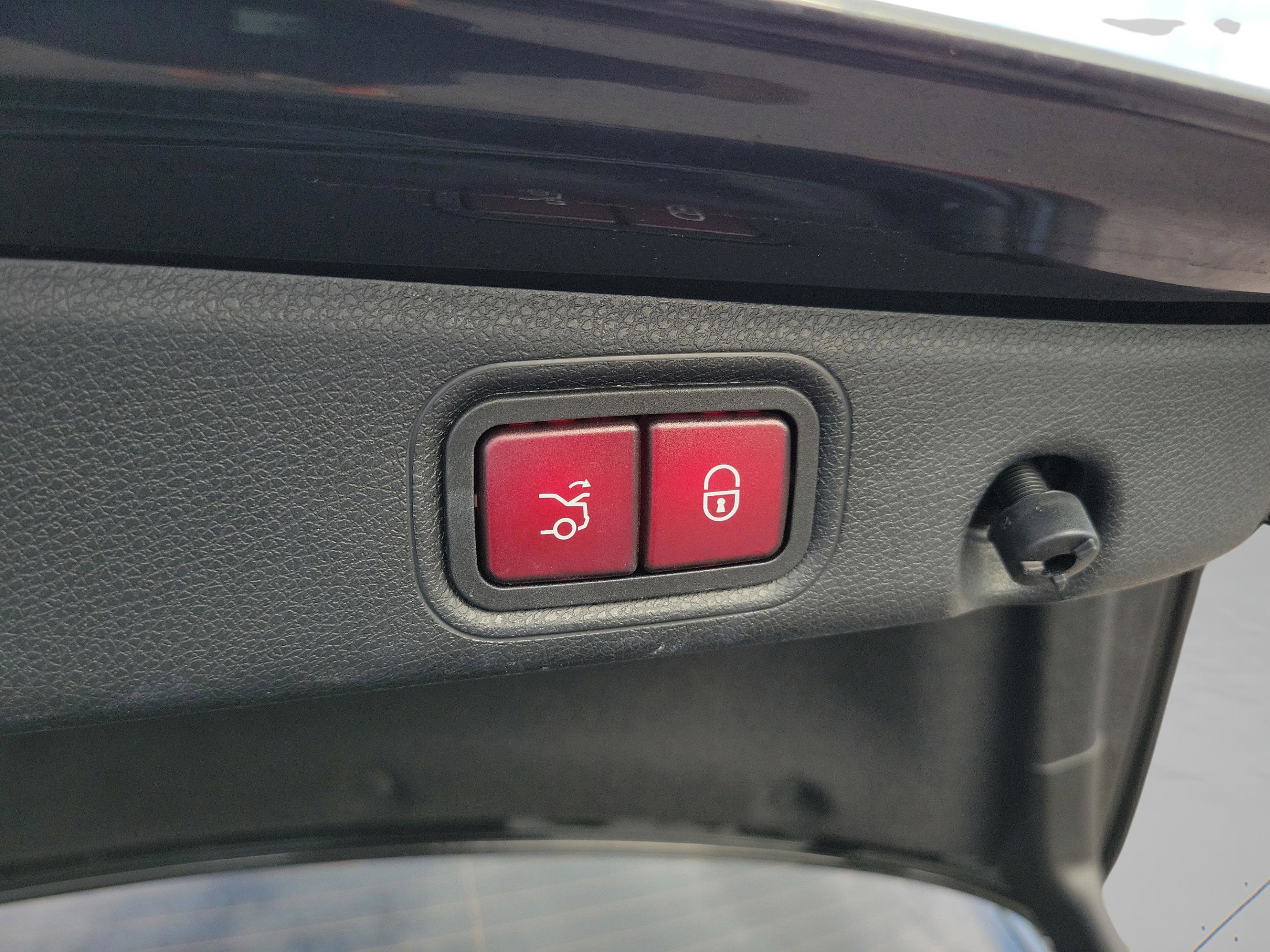 Certified 2022 Mercedes-Benz E 350 Sedan image 9