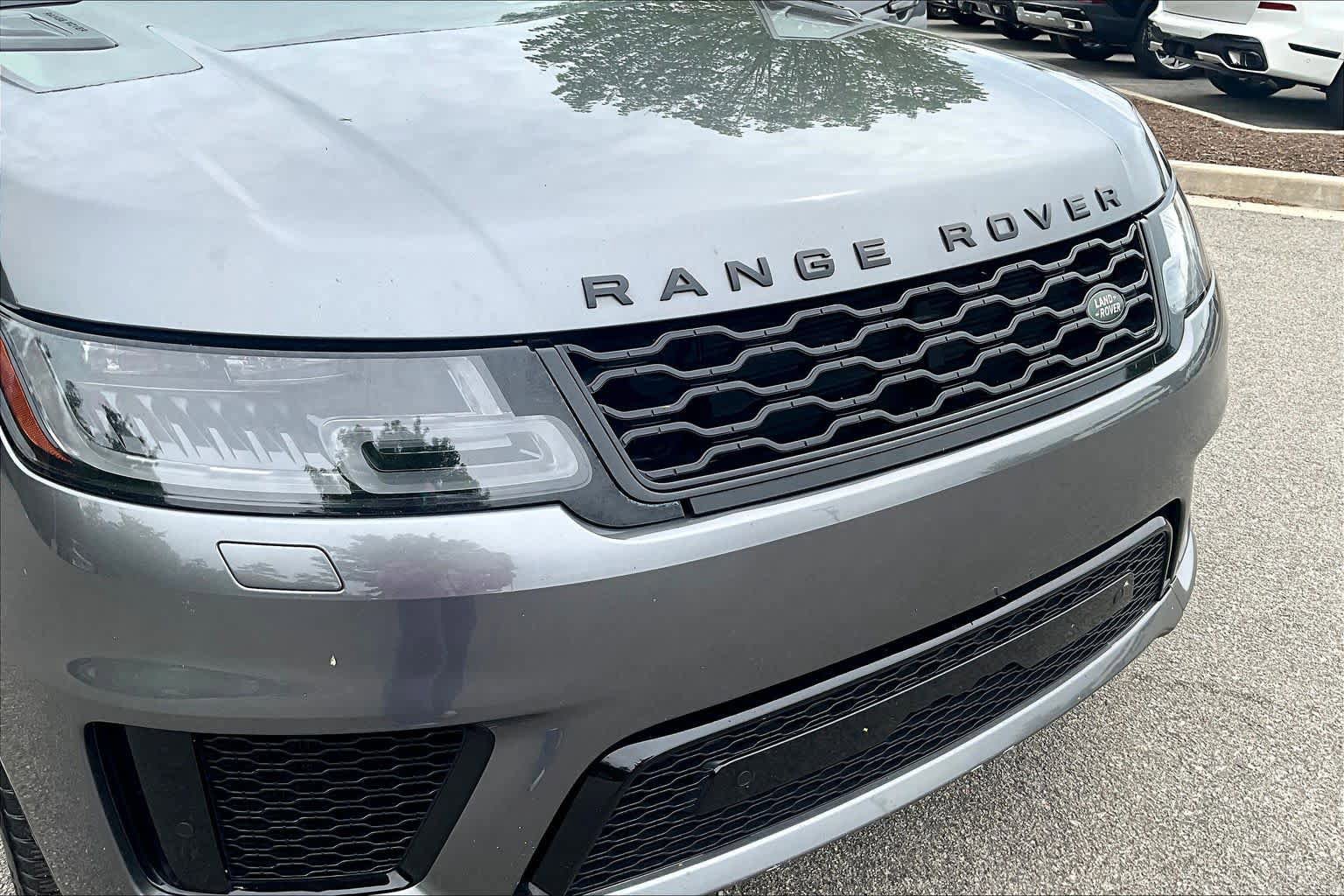 Used 2018 Land Rover Range Rover Sport HSE Dynamic image 32
