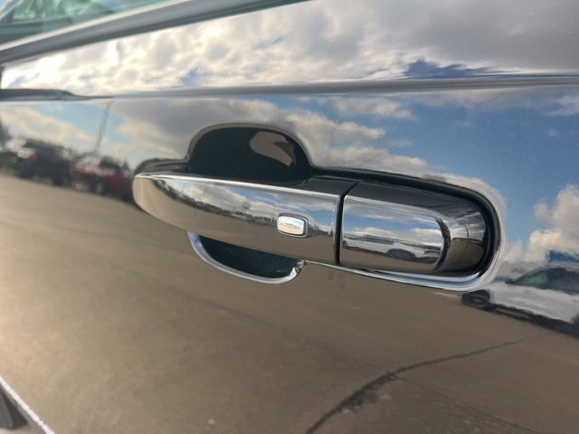 Used 2023 GMC Terrain SLE w/ Driver Convenience Package image 62