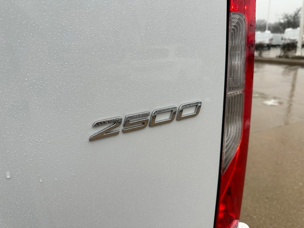 Used 2024 Mercedes-Benz Sprinter 2500 image 10