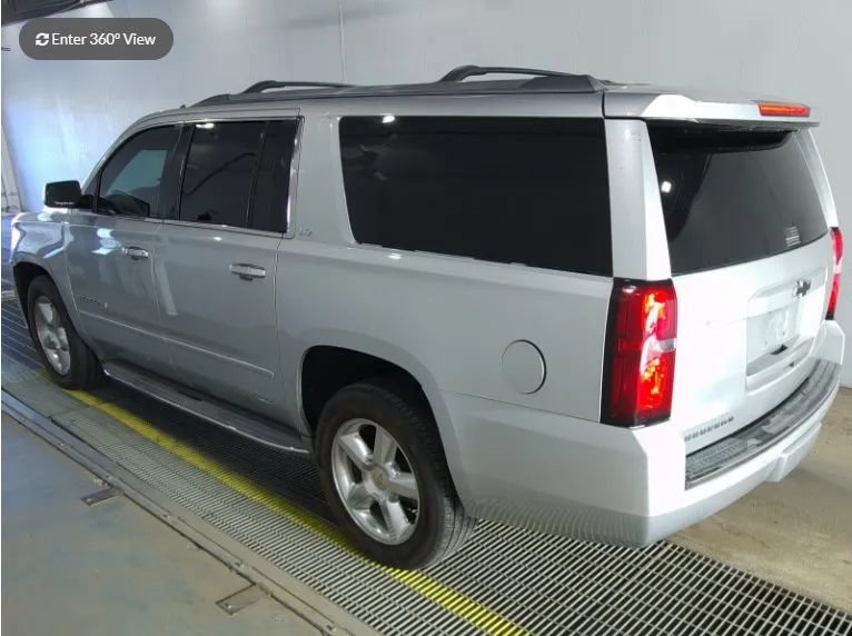 Used 2015 Chevrolet Suburban LTZ RWD image 3