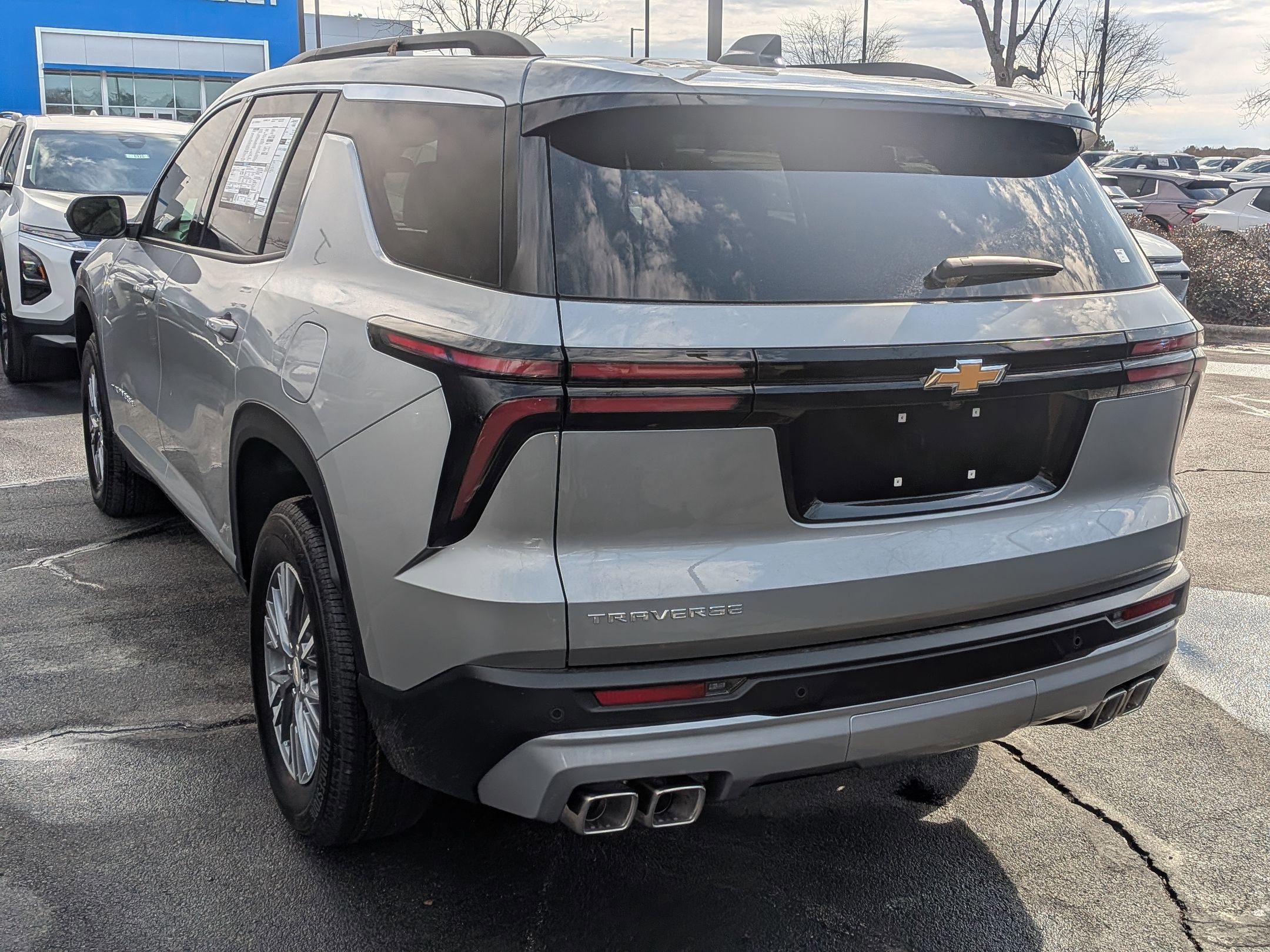 New 2026 Chevrolet Traverse LT FWD image 6