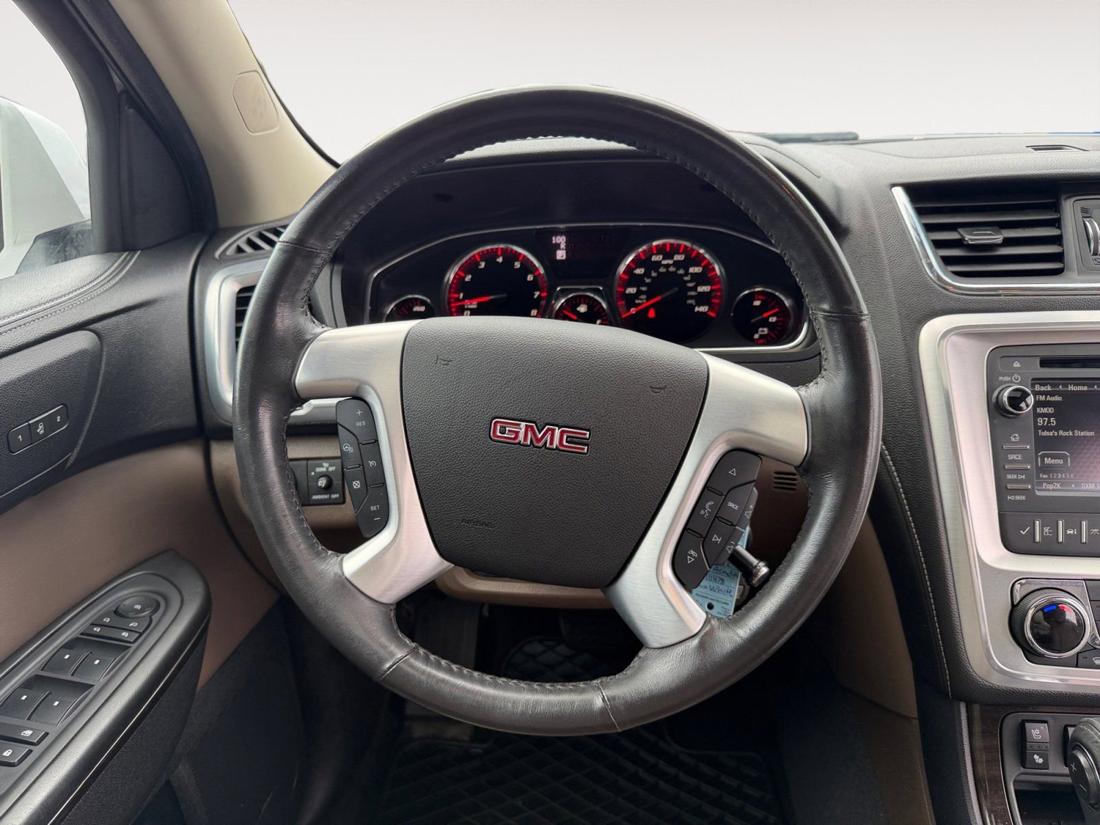 Used 2016 GMC Acadia SLT image 12