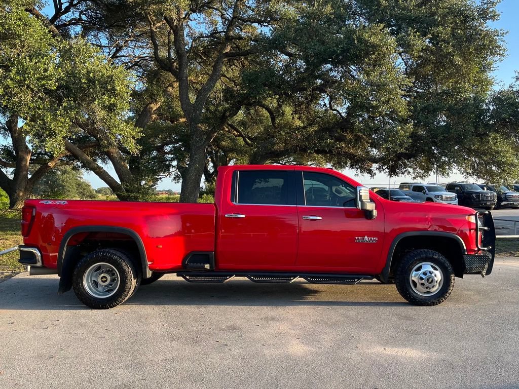 Used 2021 Chevrolet Silverado 3500 LTZ w/ LTZ Texas Edition AWD/4WD image 4