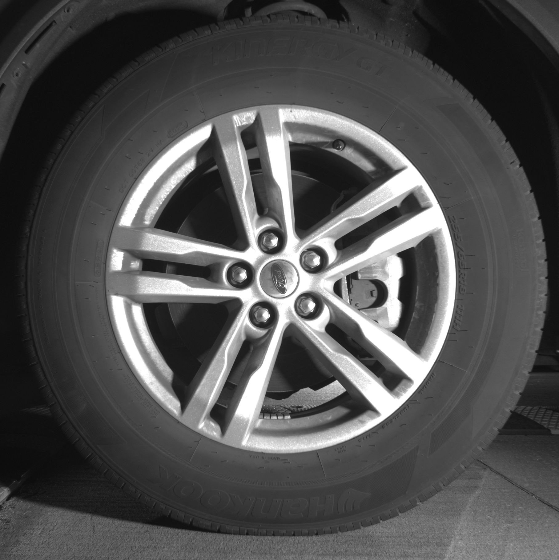 Used 2024 Ford Explorer XLT w/ Equipment Group 202A image 12